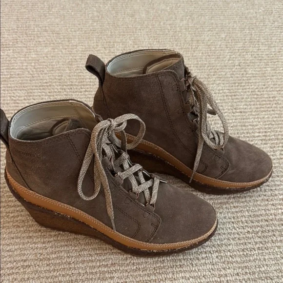 Merrell Brown Wedge Ankle Boots with Suede Upper - Picture 2 of 8